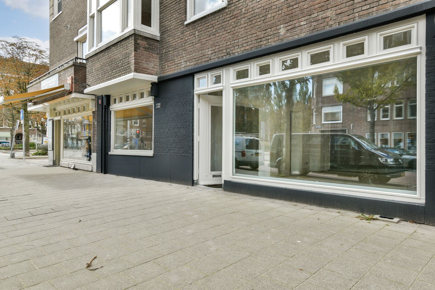 View photo 2 of Maasstraat 142