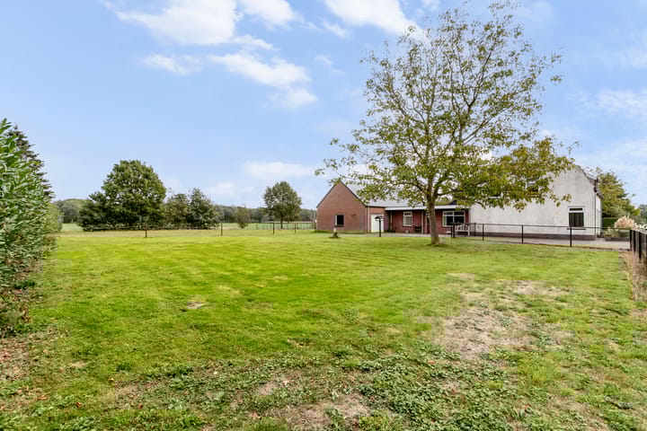 Photo 31 of Achtmaalsebaan 57