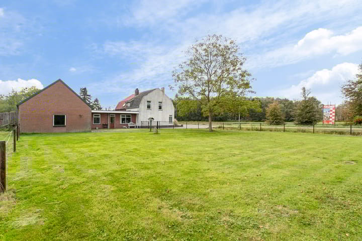 Photo 32 of Achtmaalsebaan 57