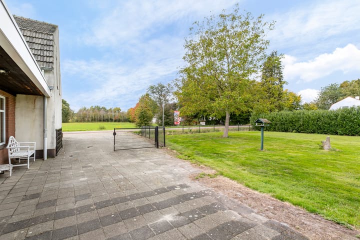 Photo 33 of Achtmaalsebaan 57