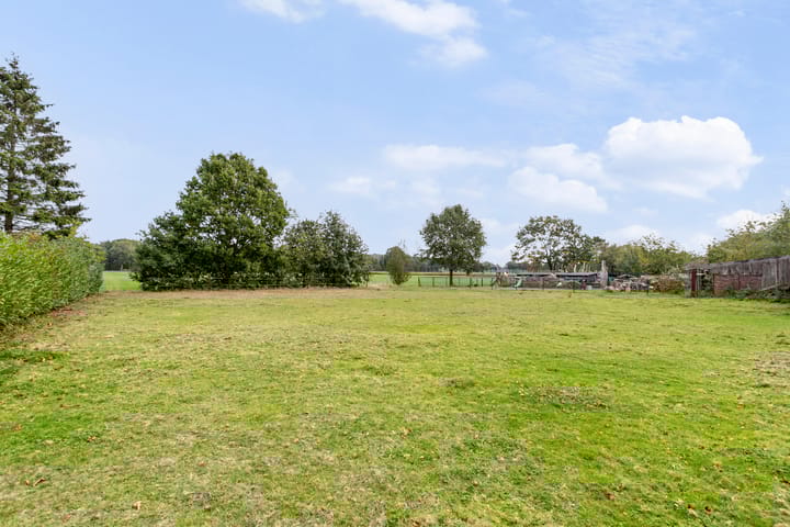 Photo 35 of Achtmaalsebaan 57