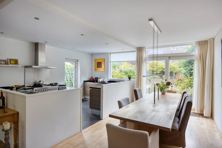 Photo 3 of Zwaanwijk 6