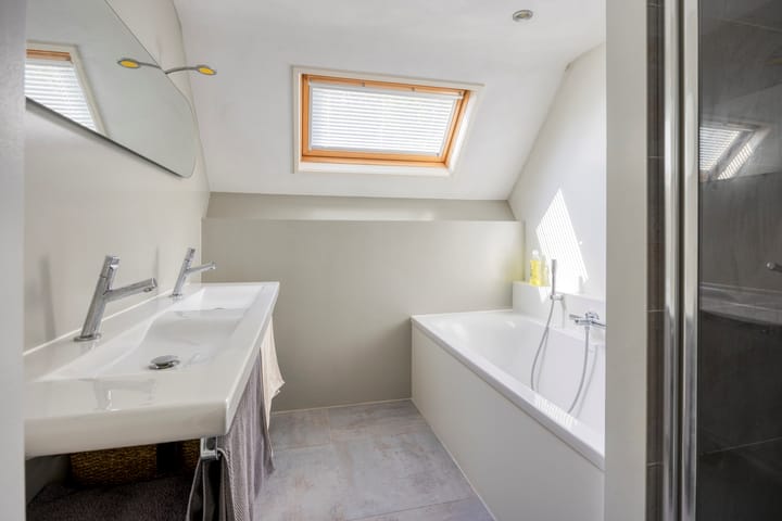 Photo 4 of Zwaanwijk 6