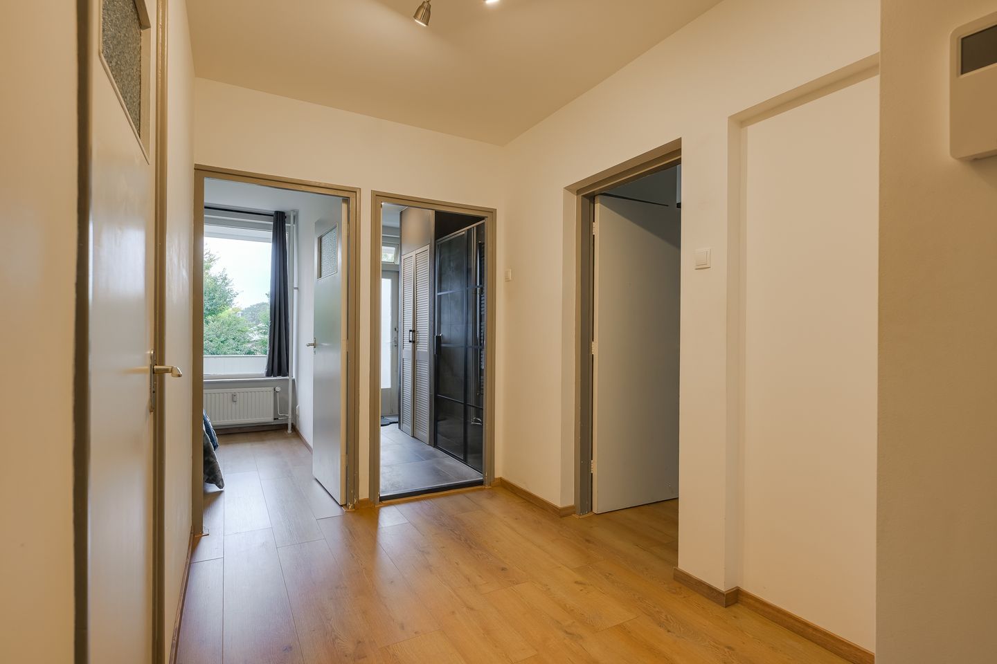 Foto 10 van Burgemeester Caan van Necklaan 197