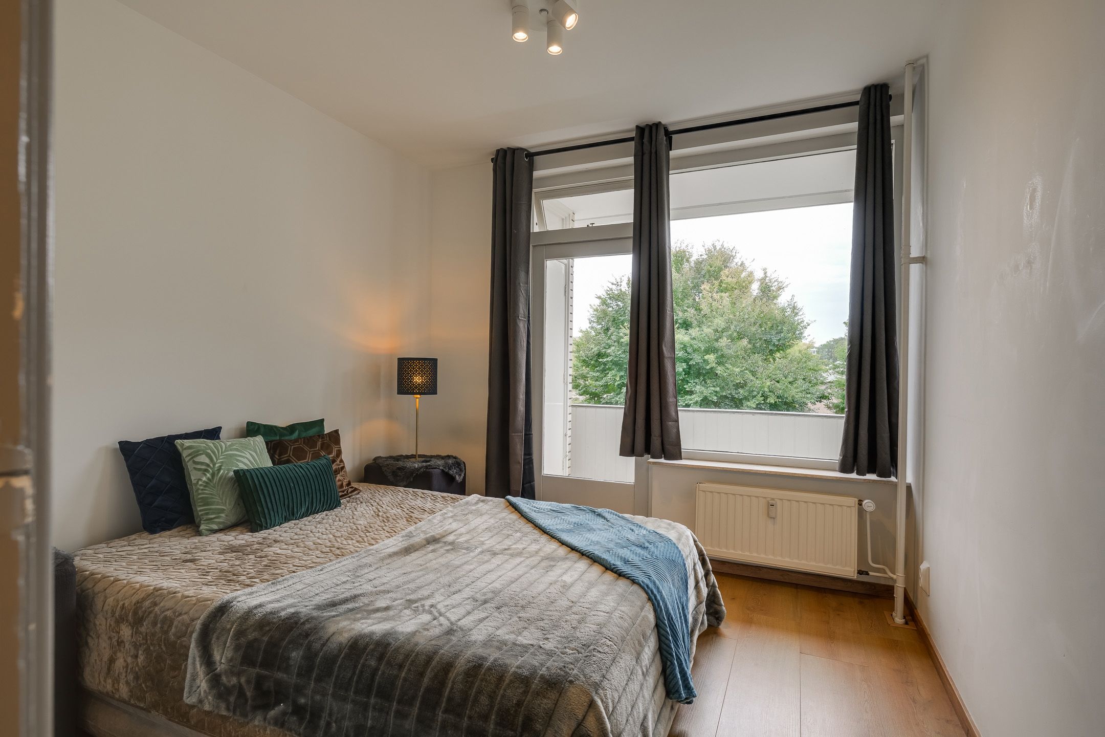 Foto 18 van Burgemeester Caan van Necklaan 197