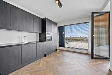 Maashaven N.z. 681 secondary image