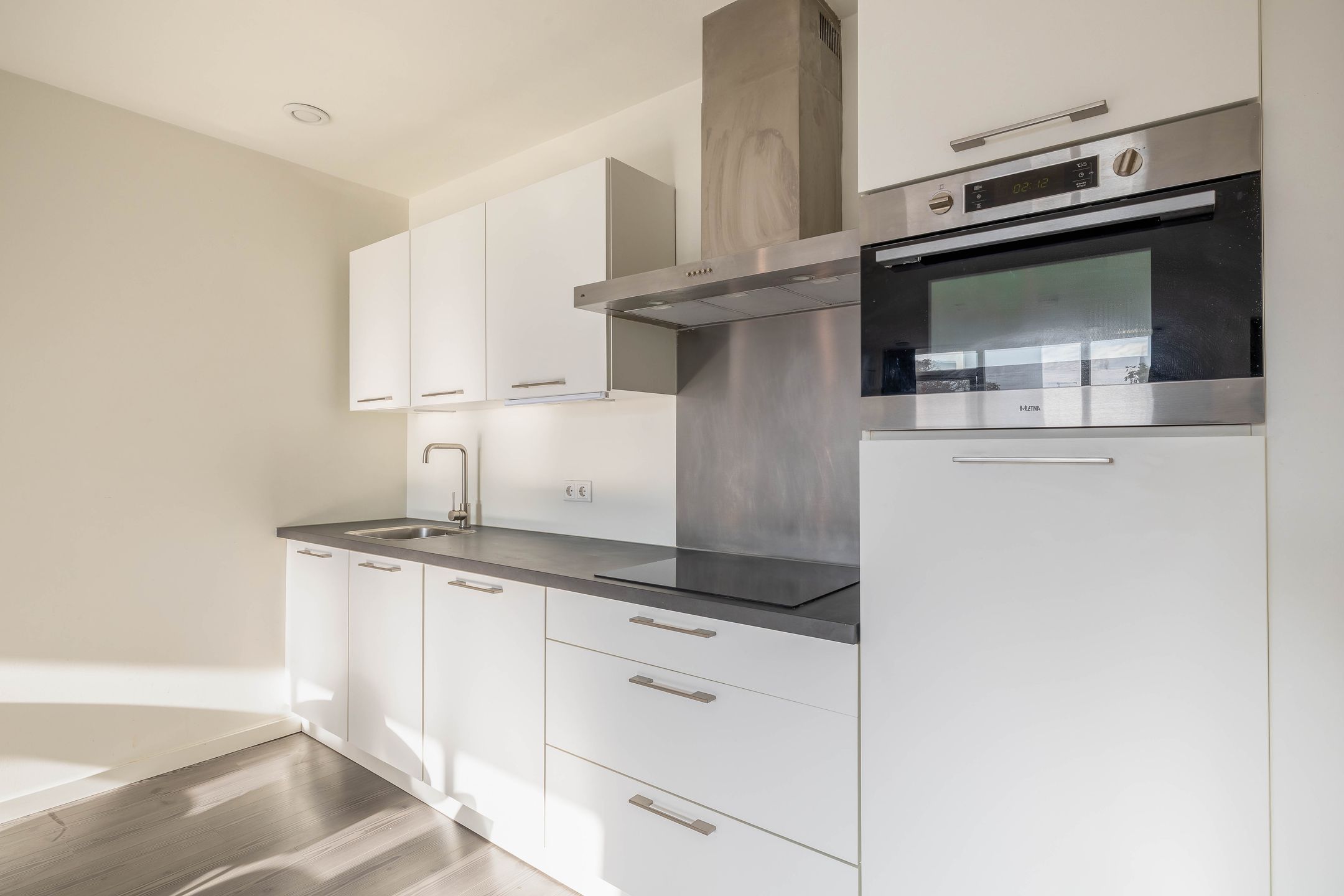 Foto 12 van Walenburgerweg 74-K