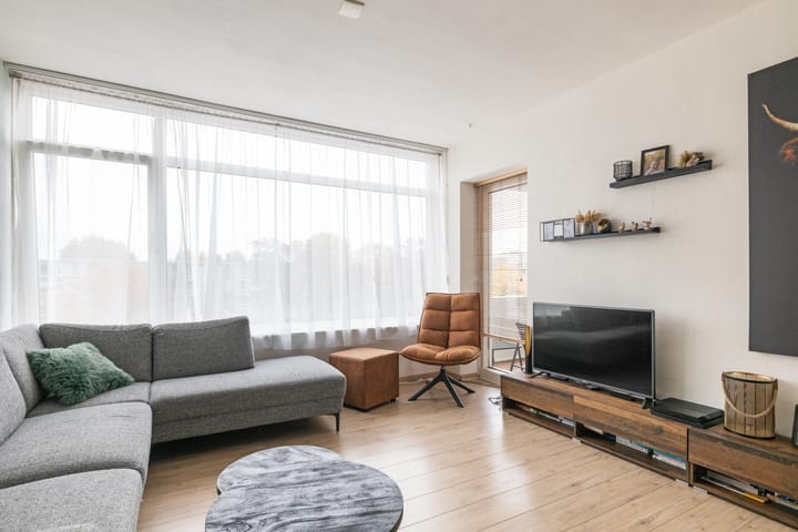 Photo 3 of Daniël Josephus Jittastraat 115