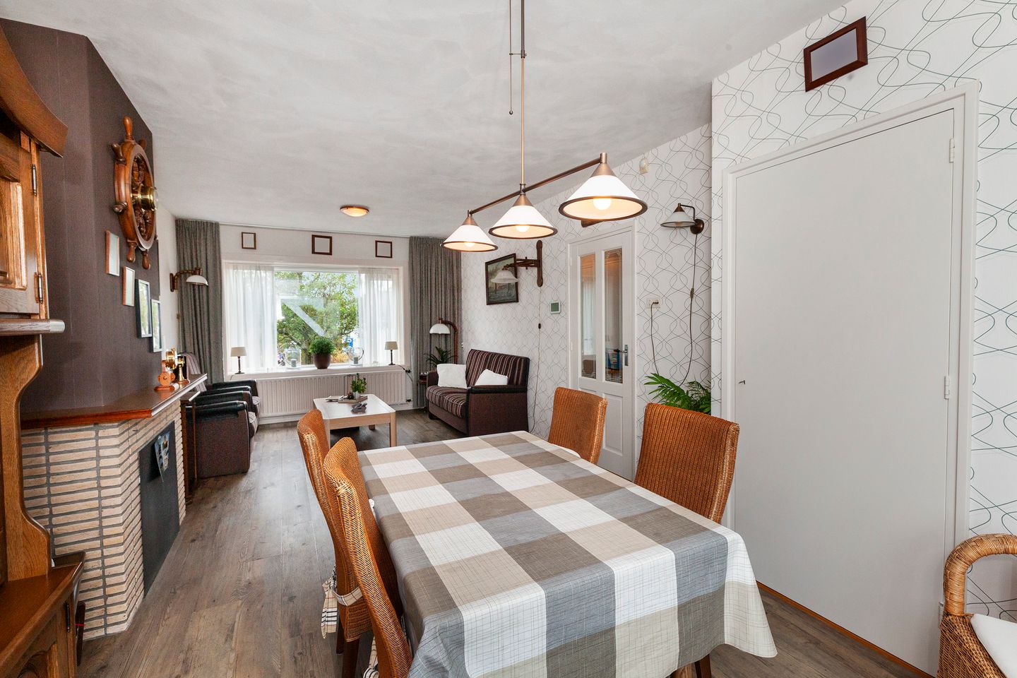 Foto 10 van Molenstraat 12