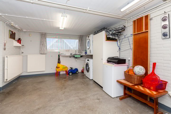 Foto 37 van Molenstraat 12