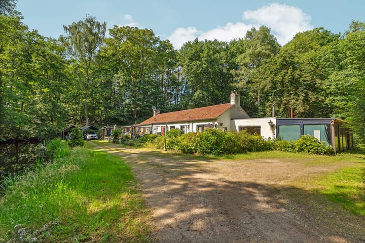 Photo 7 of Oud Huizerweg 3