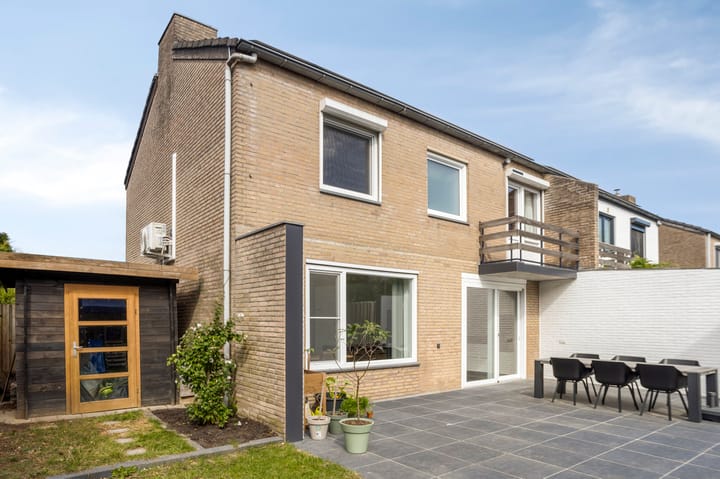 Photo 17 of De Sauveurstraat 27