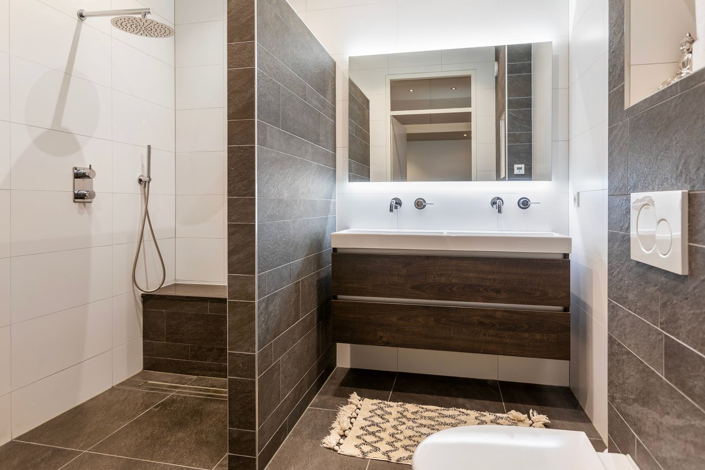 Photo 4 of Brancusistraat 44