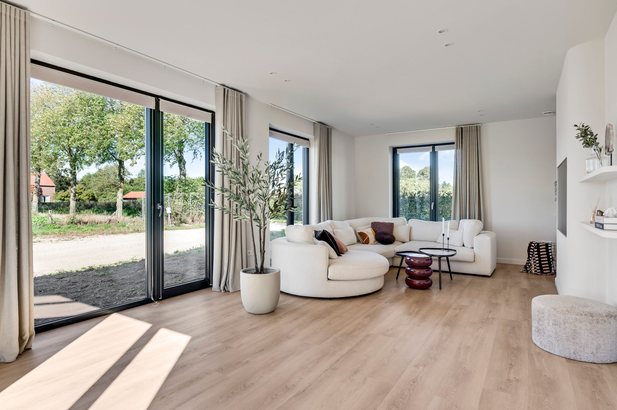 Photo 21 of Lewieze 30