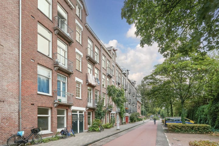 Photo 15 of Zaanstraat 45