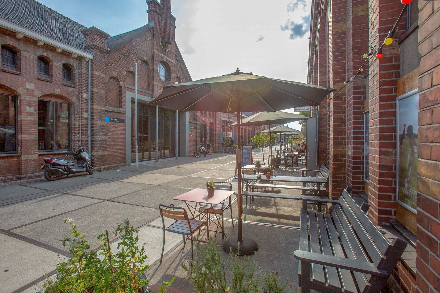 Photo 20 of Zaanstraat 45