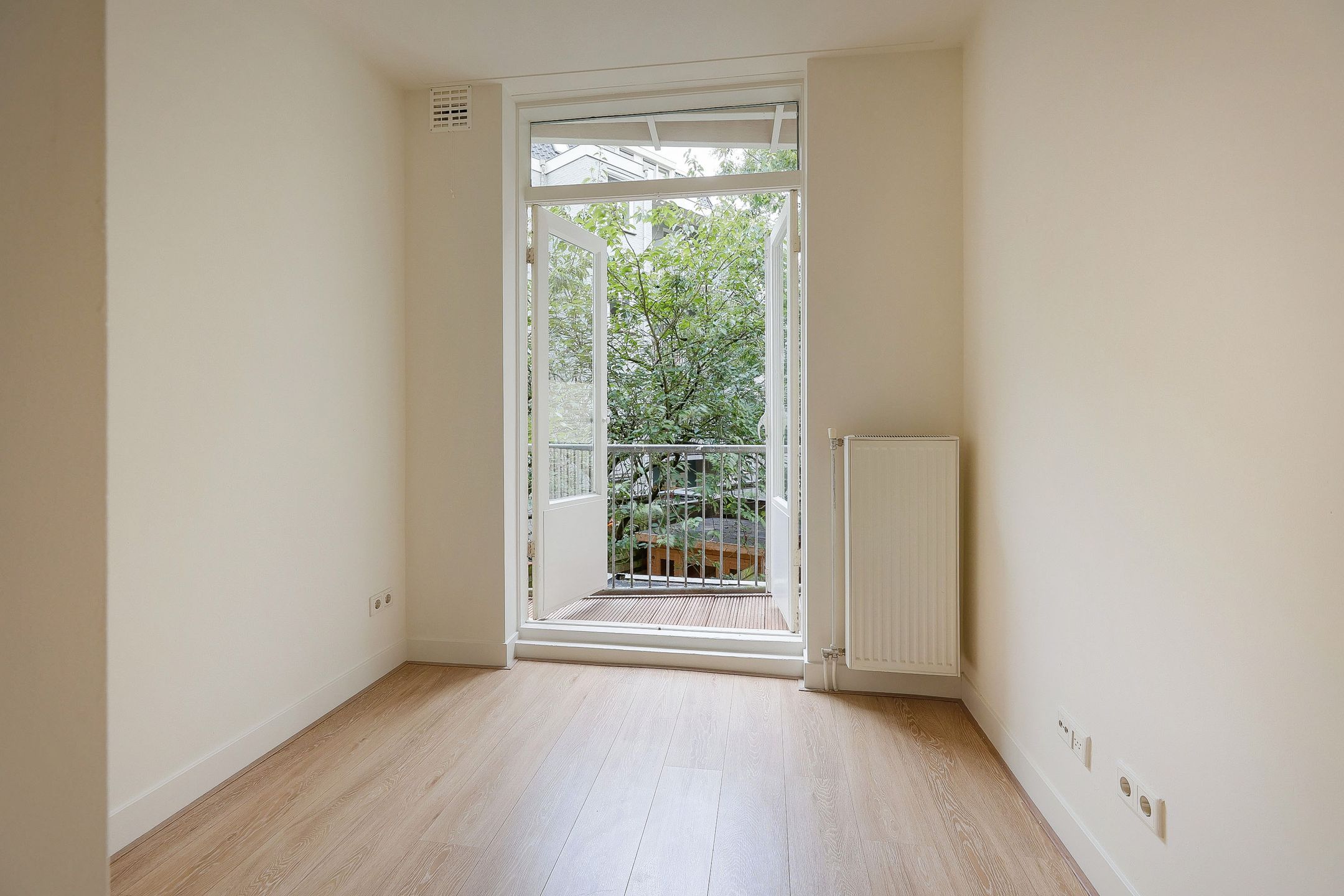 Photo 9 of Zaanstraat 46