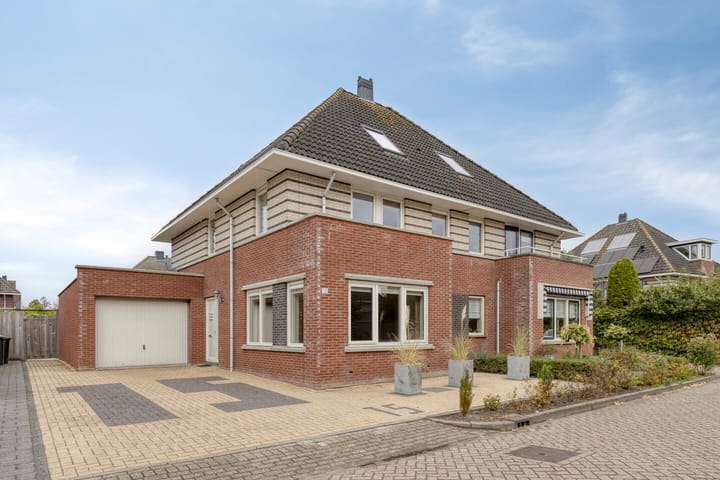 Foto 2 van Bovendeks 15