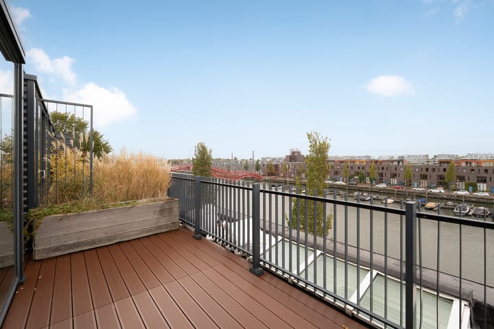 Photo 3 of Panamakade 42