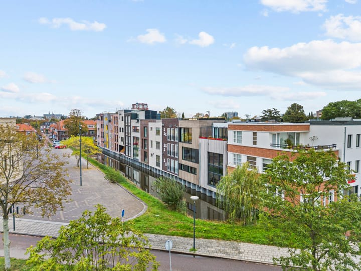 Photo 32 of Chris van Abkoudestraat 23