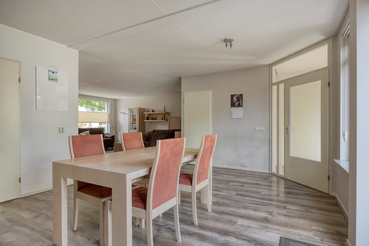 Foto 13 van Kamillestraat 21