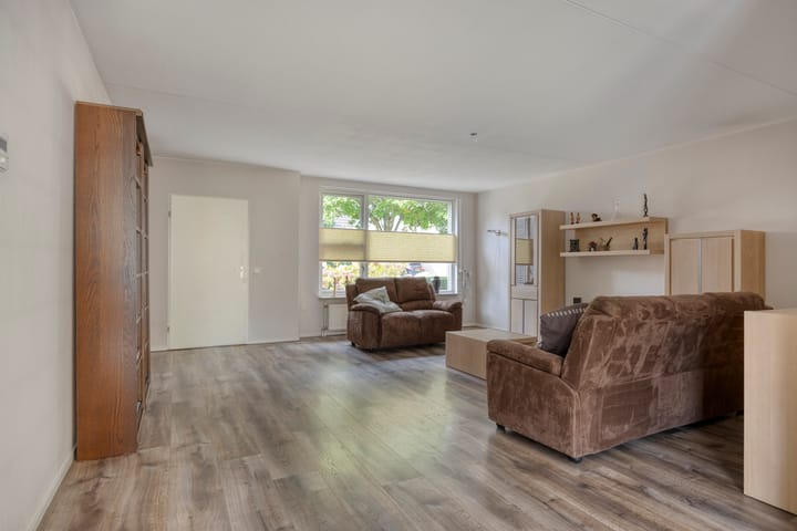 Foto 10 van Kamillestraat 21