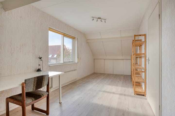 Foto 25 van Kamillestraat 21