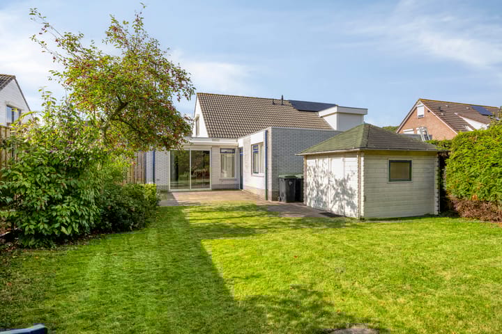 Foto 34 van Kamillestraat 21