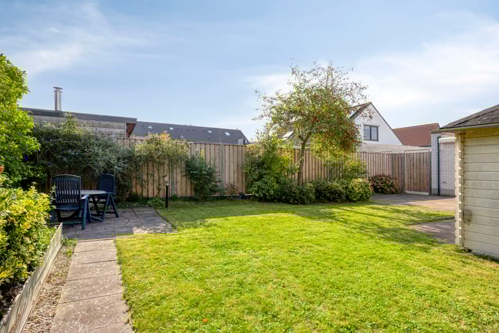 Foto 35 van Kamillestraat 21