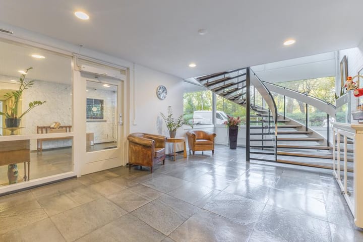 Photo 3 of Bos en Vaartlaan 72