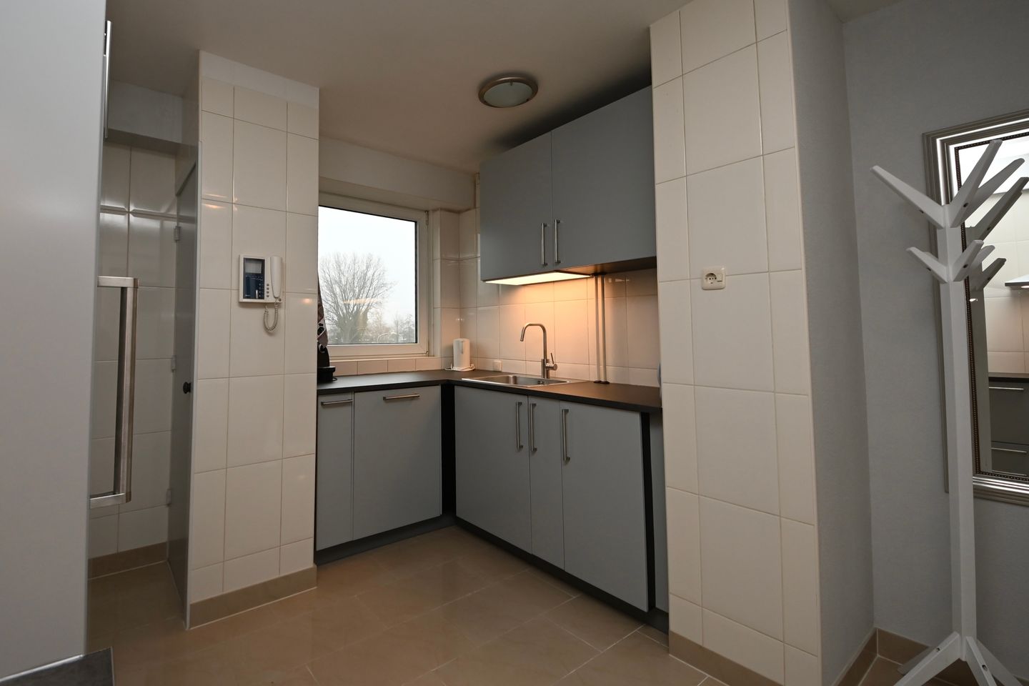 Photo 10 of Bos en Vaartlaan 72