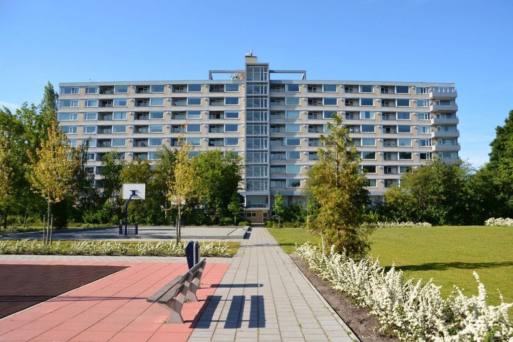 Photo 2 of Bos en Vaartlaan 72