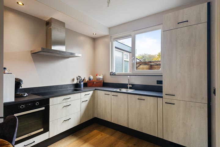 Photo 10 of Zandburen 57