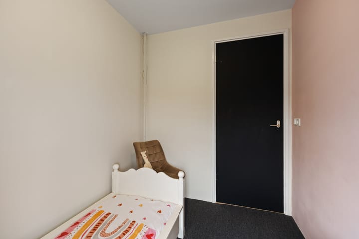 Photo 23 of Zandburen 57