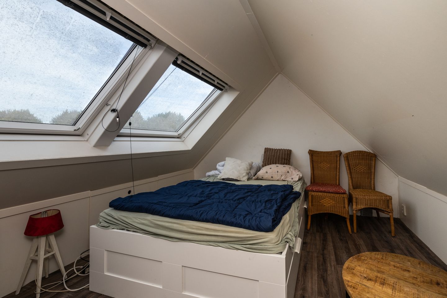 Photo 29 of Warmoezenierstraat 24