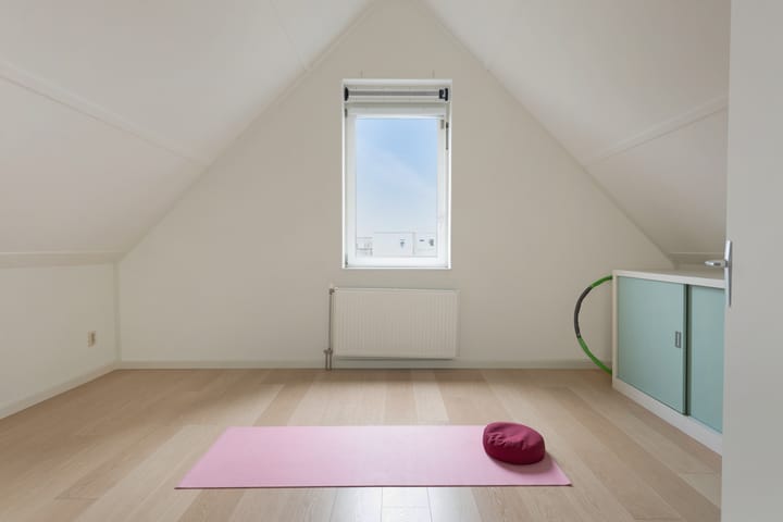 Photo 29 of Uitdamstraat 1