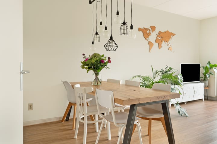 Photo 10 of Uitdamstraat 1