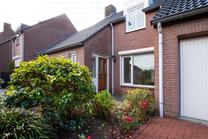 Photo 10 of Jan Mennenstraat 18