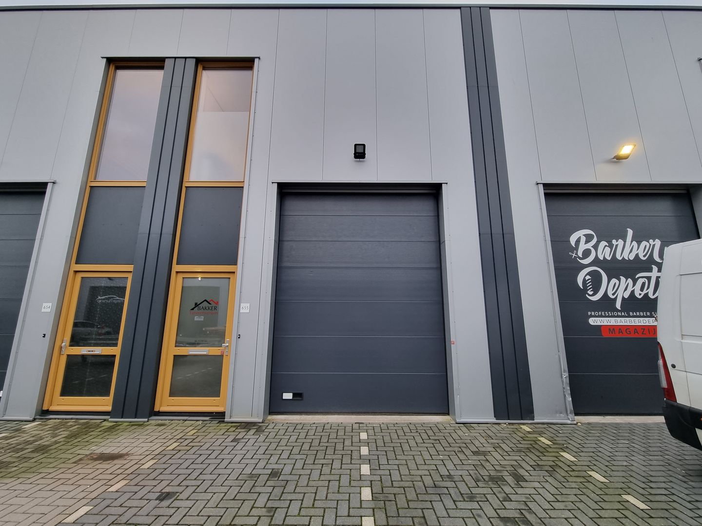 View photo 1 of Kleine Esch 655