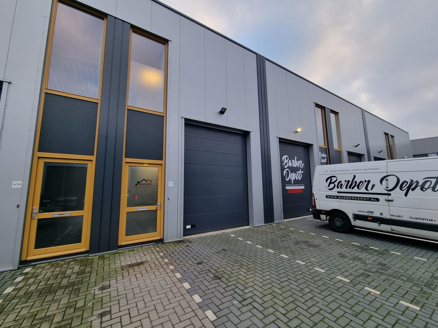 View photo 2 of Kleine Esch 655