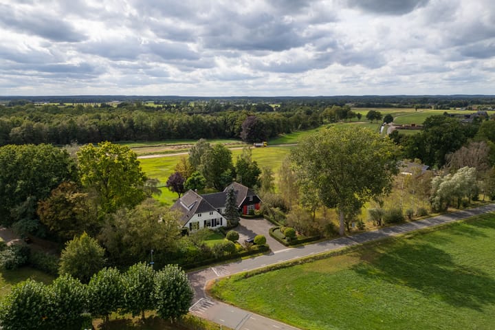 Photo 56 of Polveensweg 15