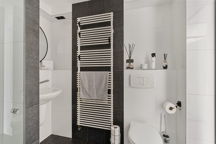 Photo 21 of Tarthorst 52