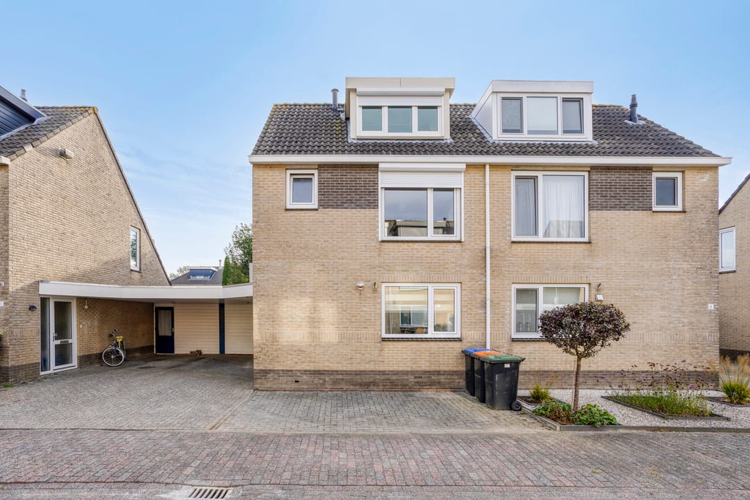 Foto 1 van De Cavaletti 8