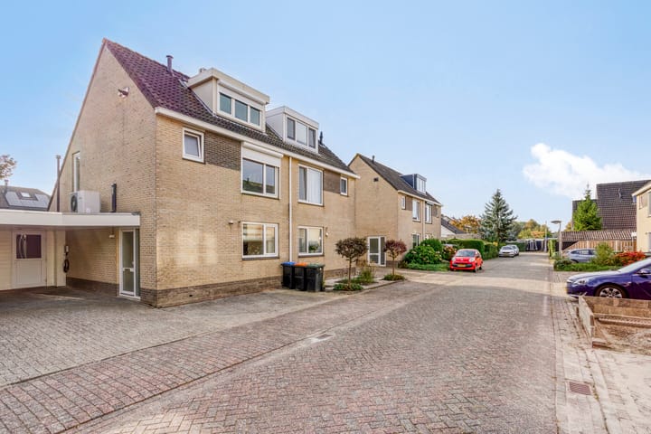 Foto 42 van De Cavaletti 8