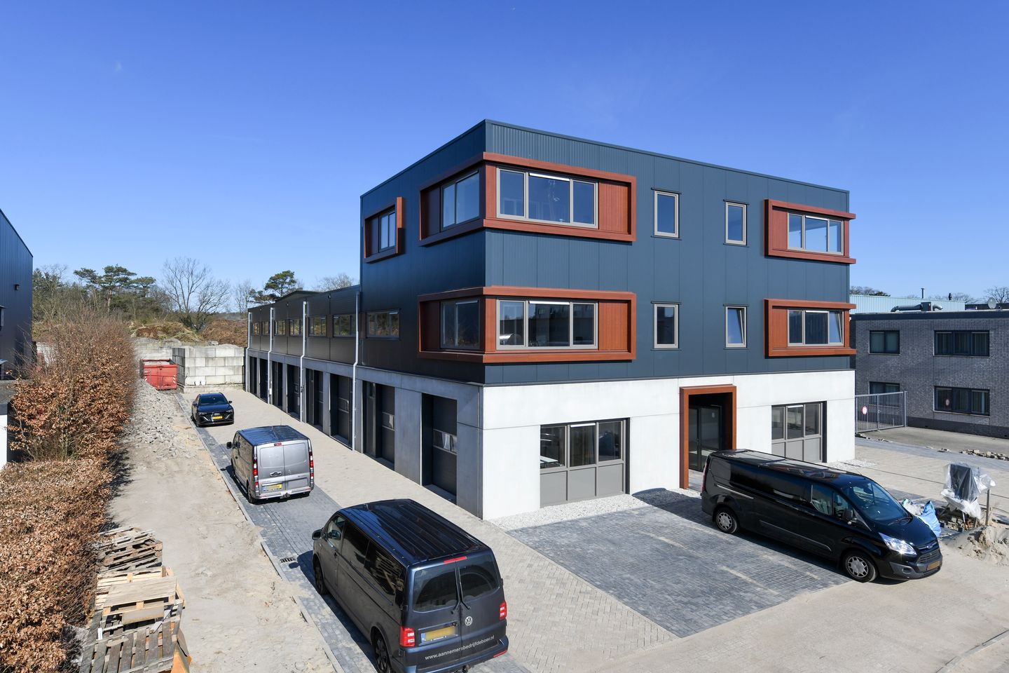 View photo 1 of Nieuwegracht 16-17