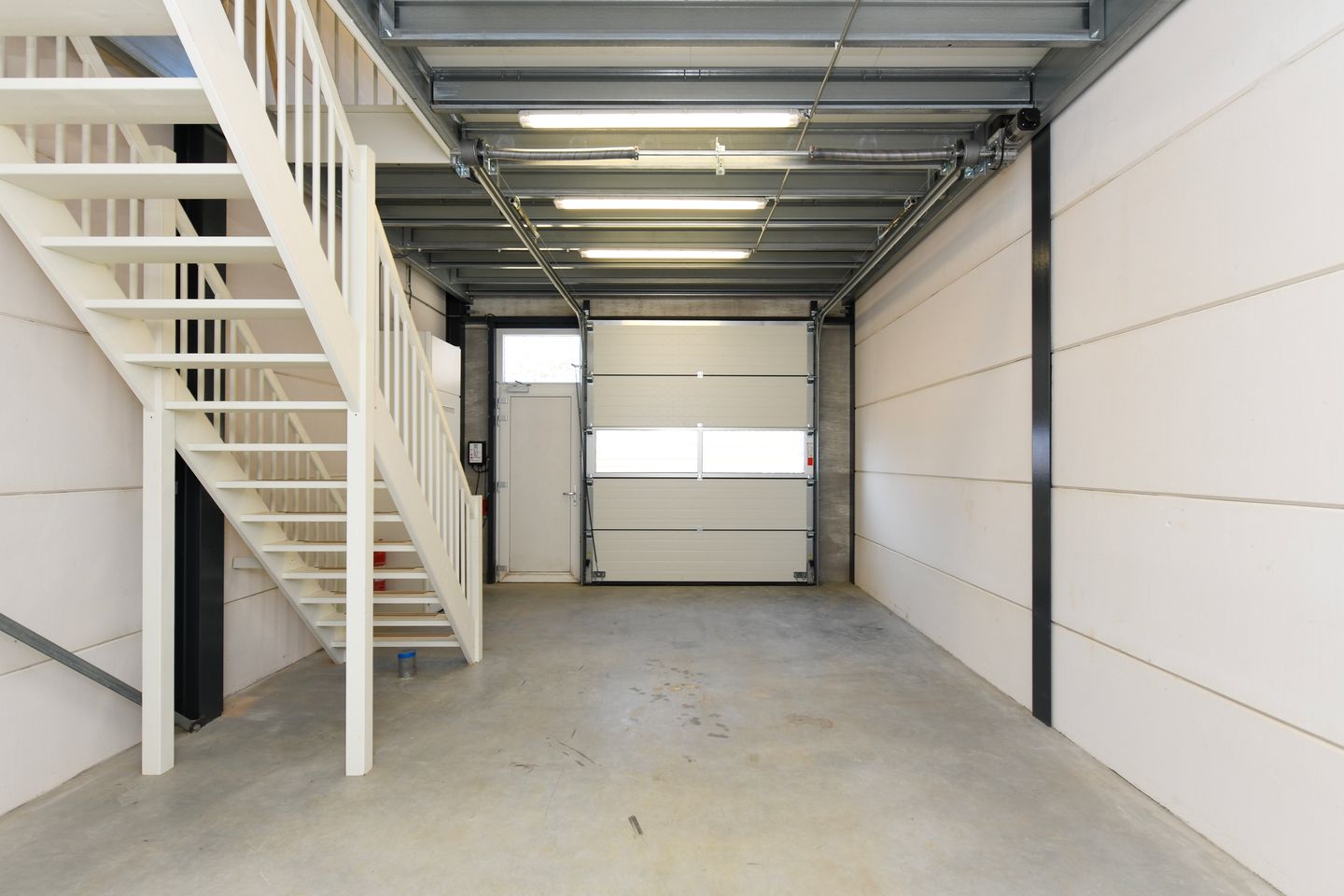 View photo 5 of Nieuwegracht 16-17