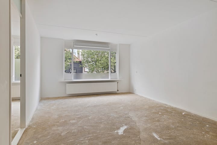 Photo 8 of Aagje Dekenstraat 50