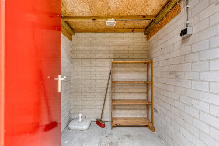 Photo 22 of Aagje Dekenstraat 50