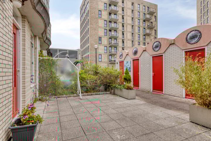 Photo 25 of Aagje Dekenstraat 50