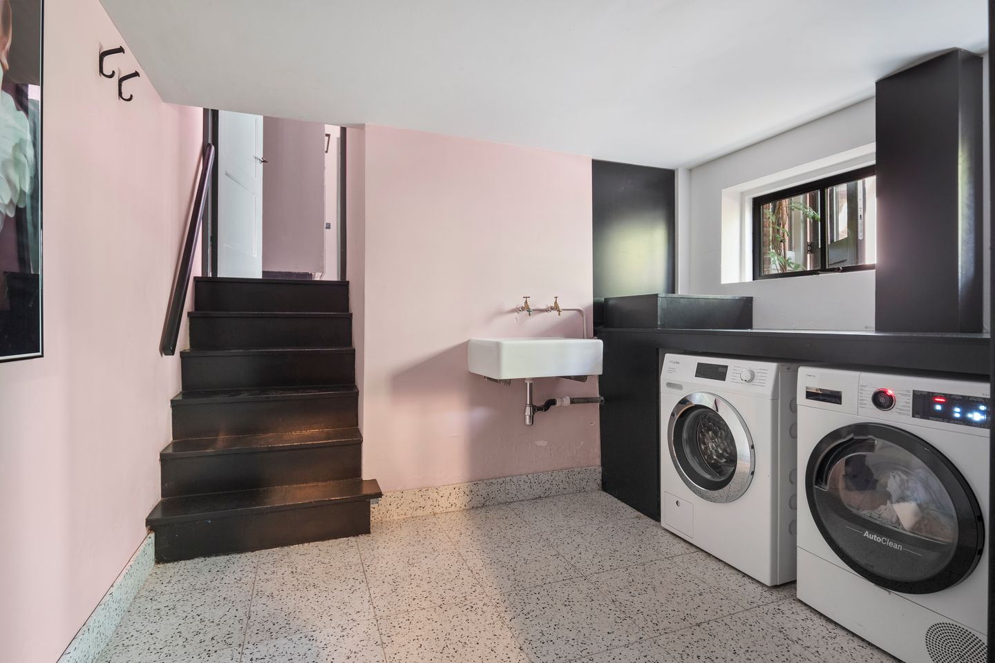 Foto 20 van Victorialaan 12